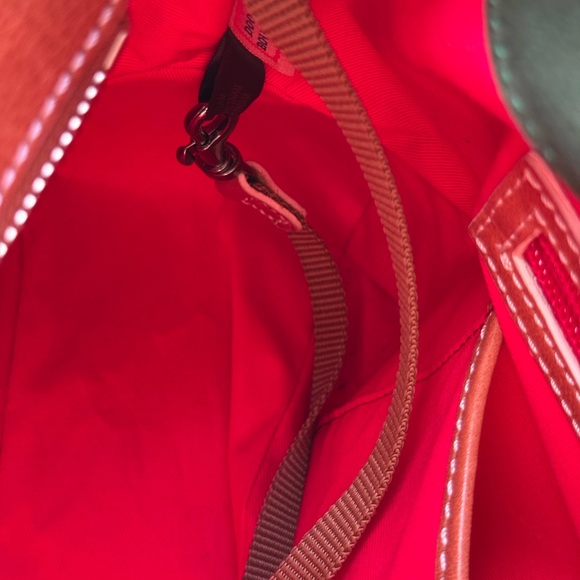 Gorgeous Vintage Dooney & Bourke Tan Florentine Leather Tote with Tassel - Picture 10 of 10